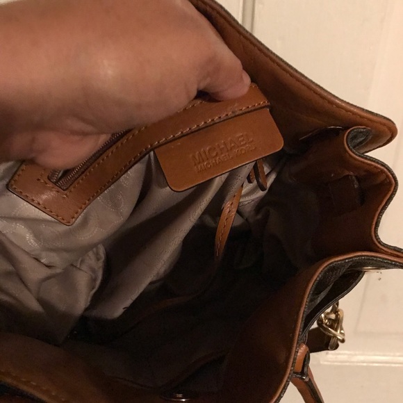 MK purse 👜 - Picture 9 of 12